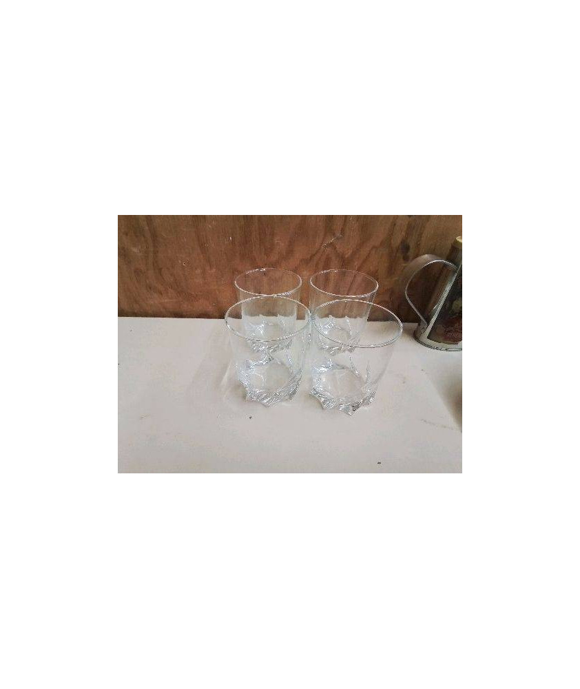 LOT DE 4 VERRE À WHISKY 