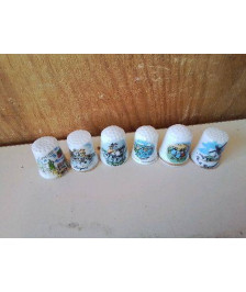 DÉ À COUDRE EN PORCELAINE 