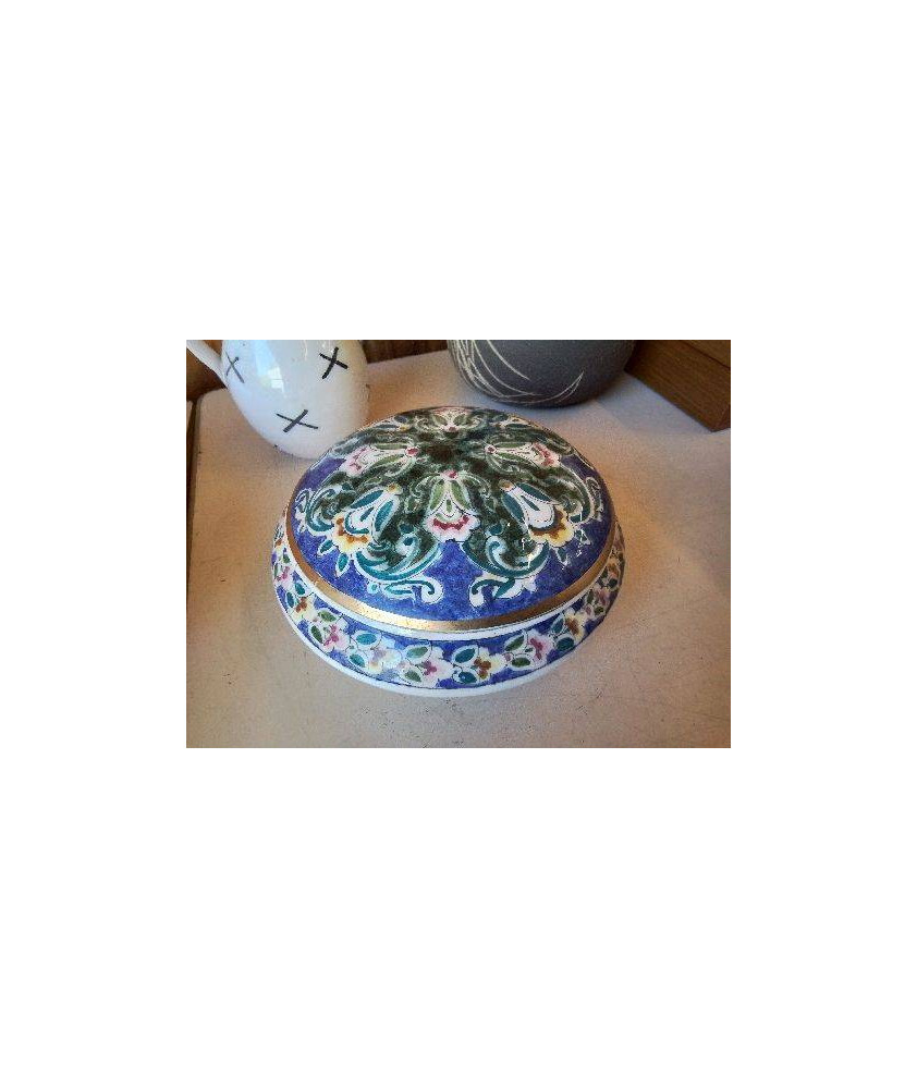 BOITE EN PORCELAINE 