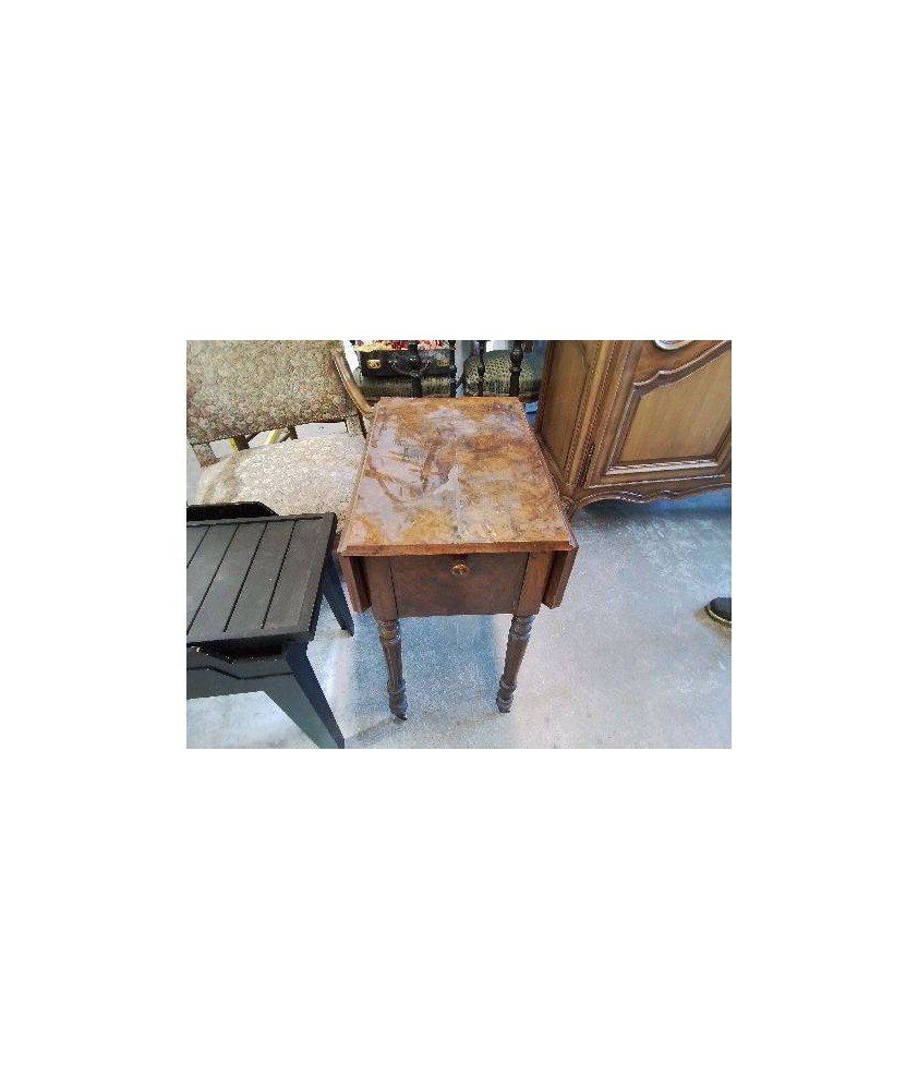 PETITE TABLE À RABAT 