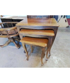 LOT DE 3 TABLES GIGOGNES 