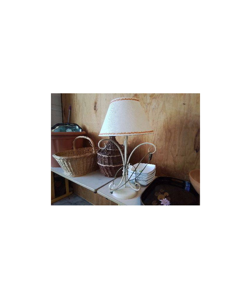 LAMPE EN FER FORGÉ 