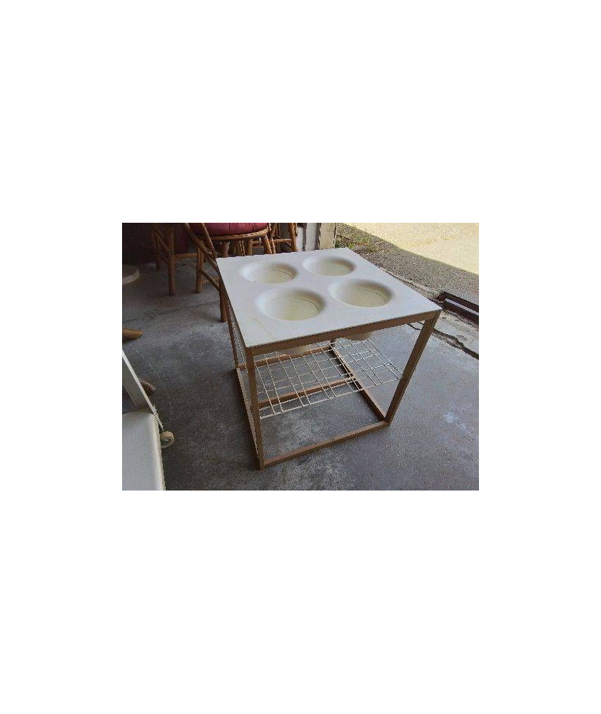 TABLE BASSE ATELIER ENFANT