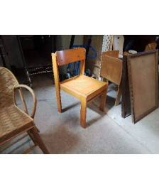 CHAISE MINIMALISTE EN HETRE