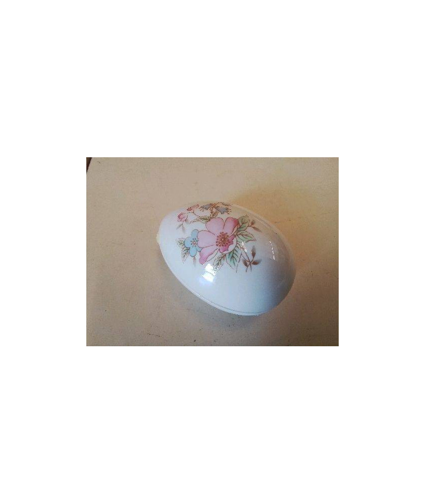 BOITE EN PORCELAINE 