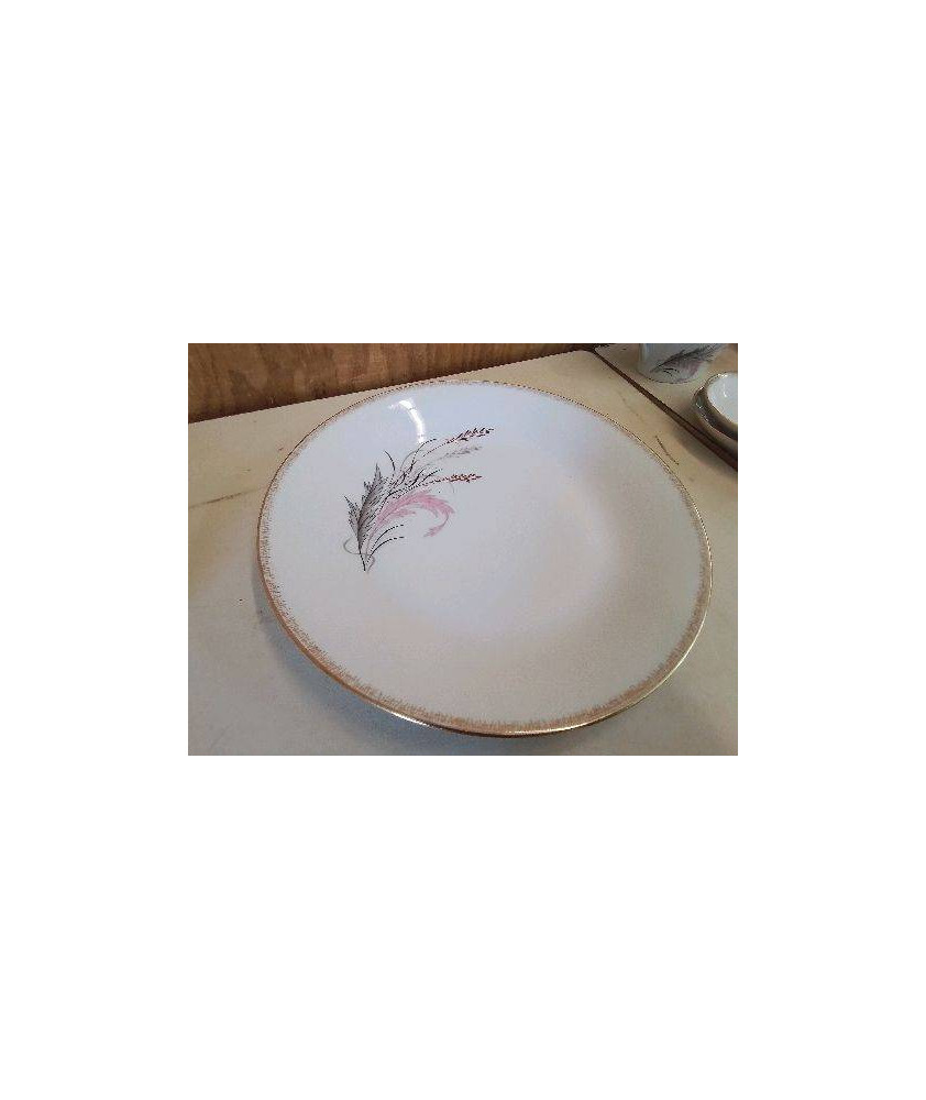 PLAT EN PORCELAINE 