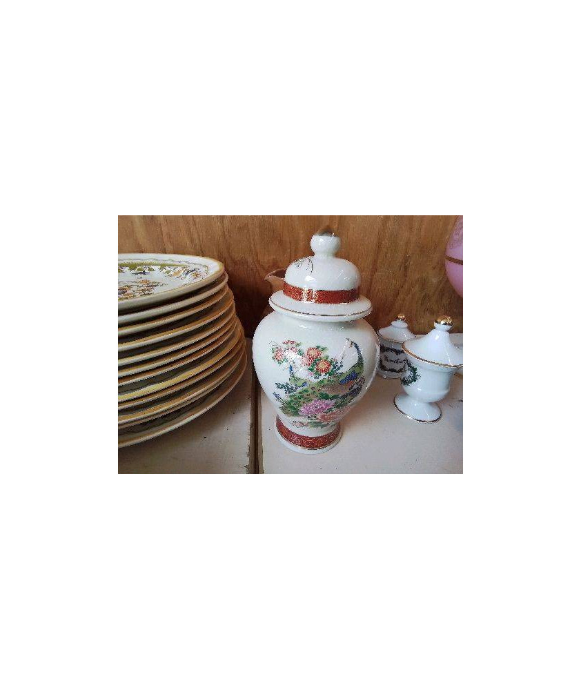 URNE EN PORCELAINE 