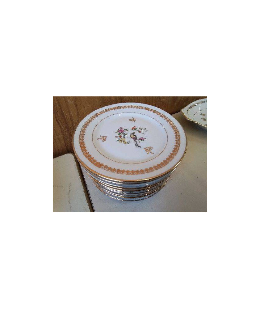 LOT DE 11 ASSIETTES A DESSERT EN PORCELAINE DE LIMOGE 