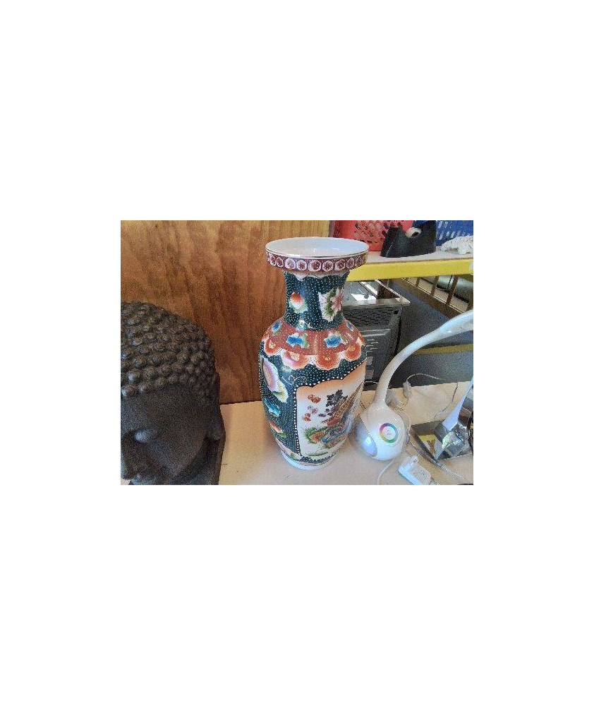 VASE 