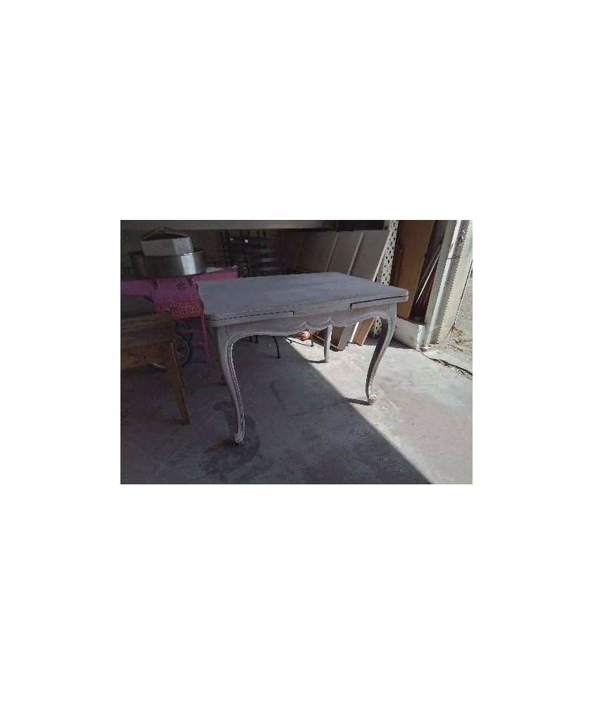 TABLE A RALONGES 