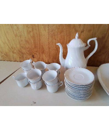 SERVICE À CAFÉ BLANC EN PORCELAINE 