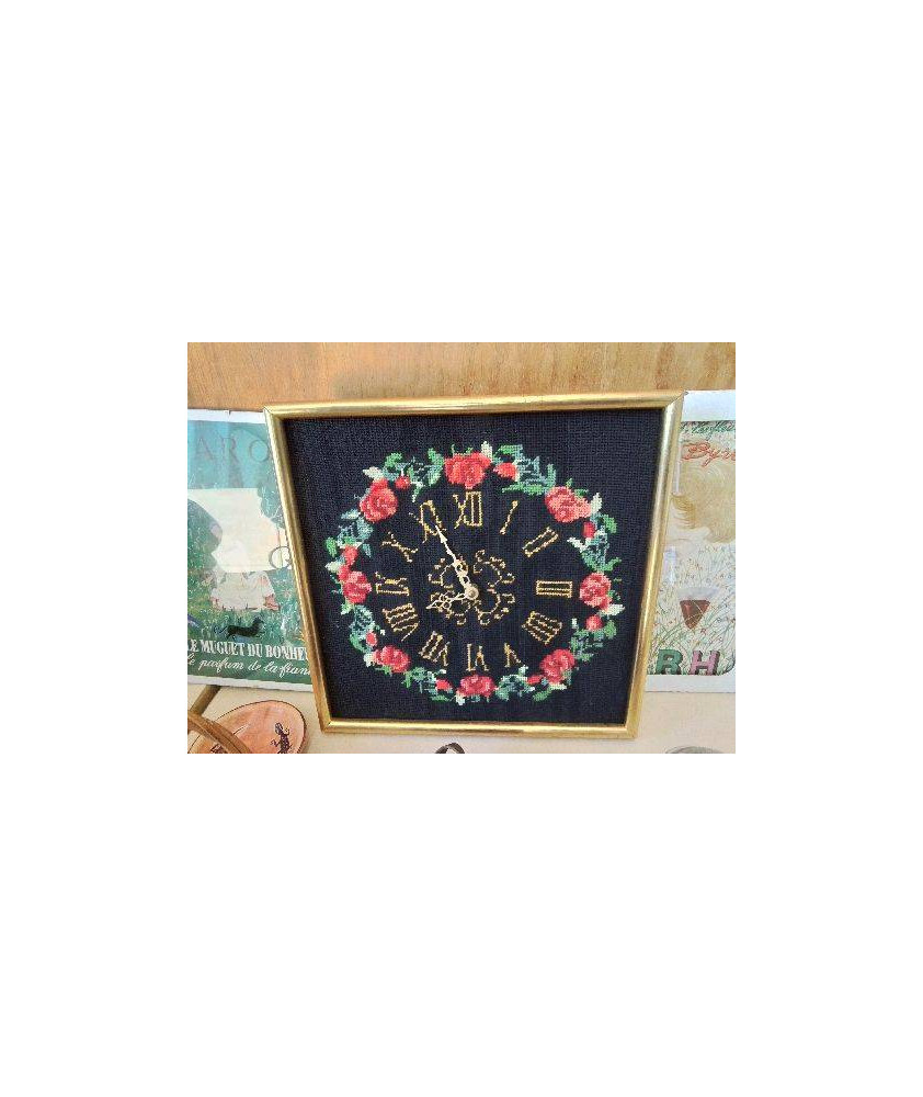 HORLOGE TAPISSERIE 