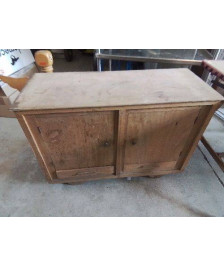 ARMOIRE DE POUPEE 
