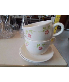 GRANDE TASSE AVEC SOUCOUPE MOTIF FLORAL 
