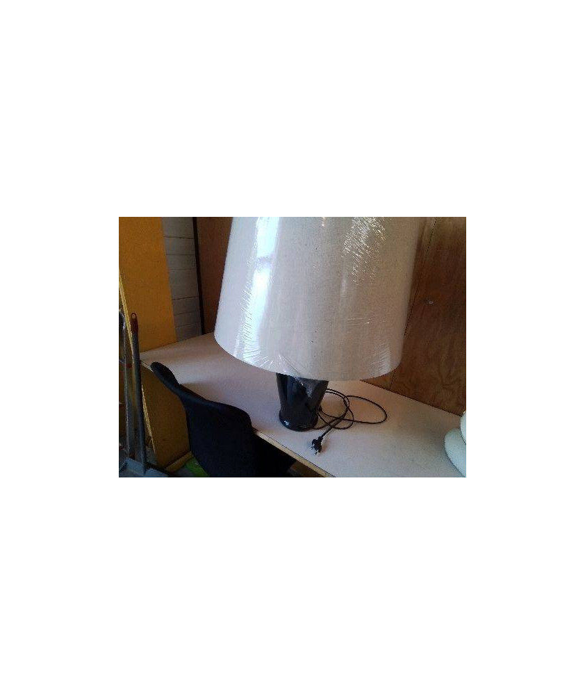 LAMPE NOIR EN GRANITE AVEC ABAJOUR BLANC 