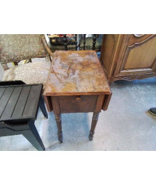 PETITE TABLE À RABAT 