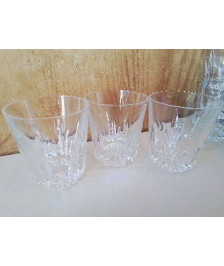 LOT DE 3 GOBELETS EN CRISTAL 