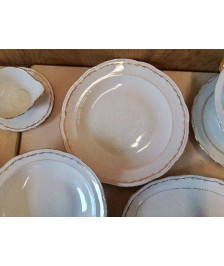 GRANDE ASSIETTE EN PORCELAINE 