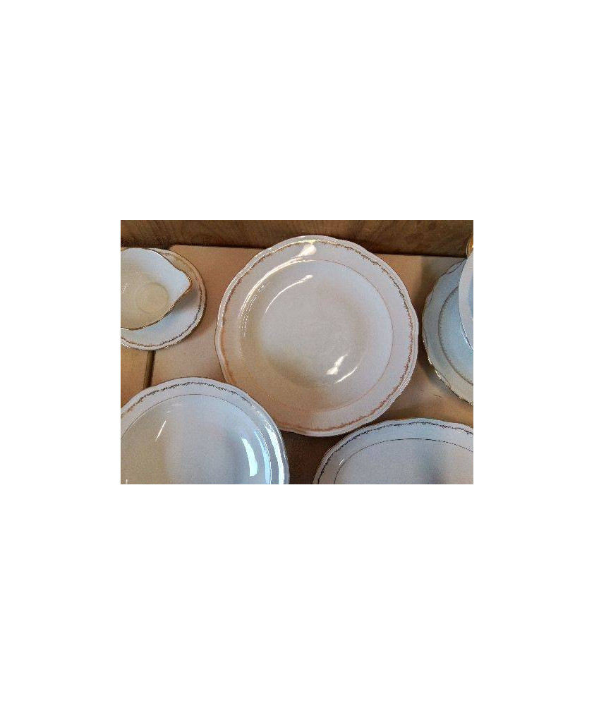 GRANDE ASSIETTE EN PORCELAINE 