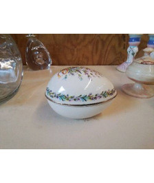BOITE OEUF EN PORCELAINE 