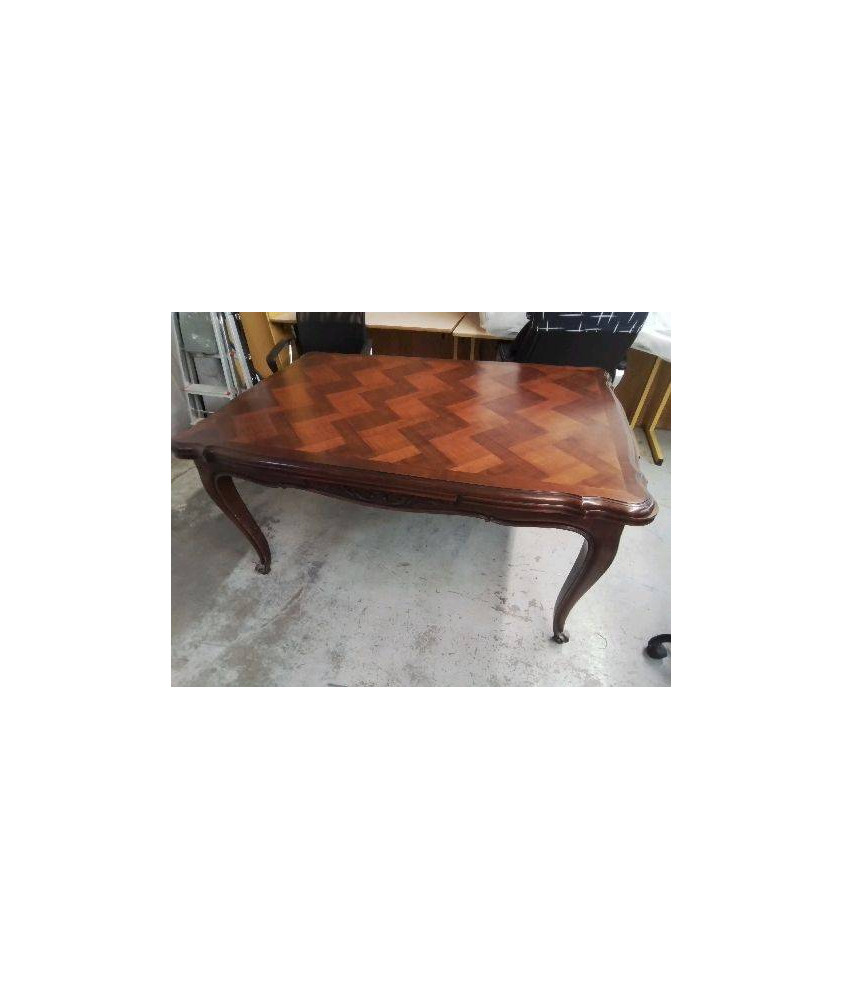 TABLE DE SALLE A MANGER STYLE LOUIS XV