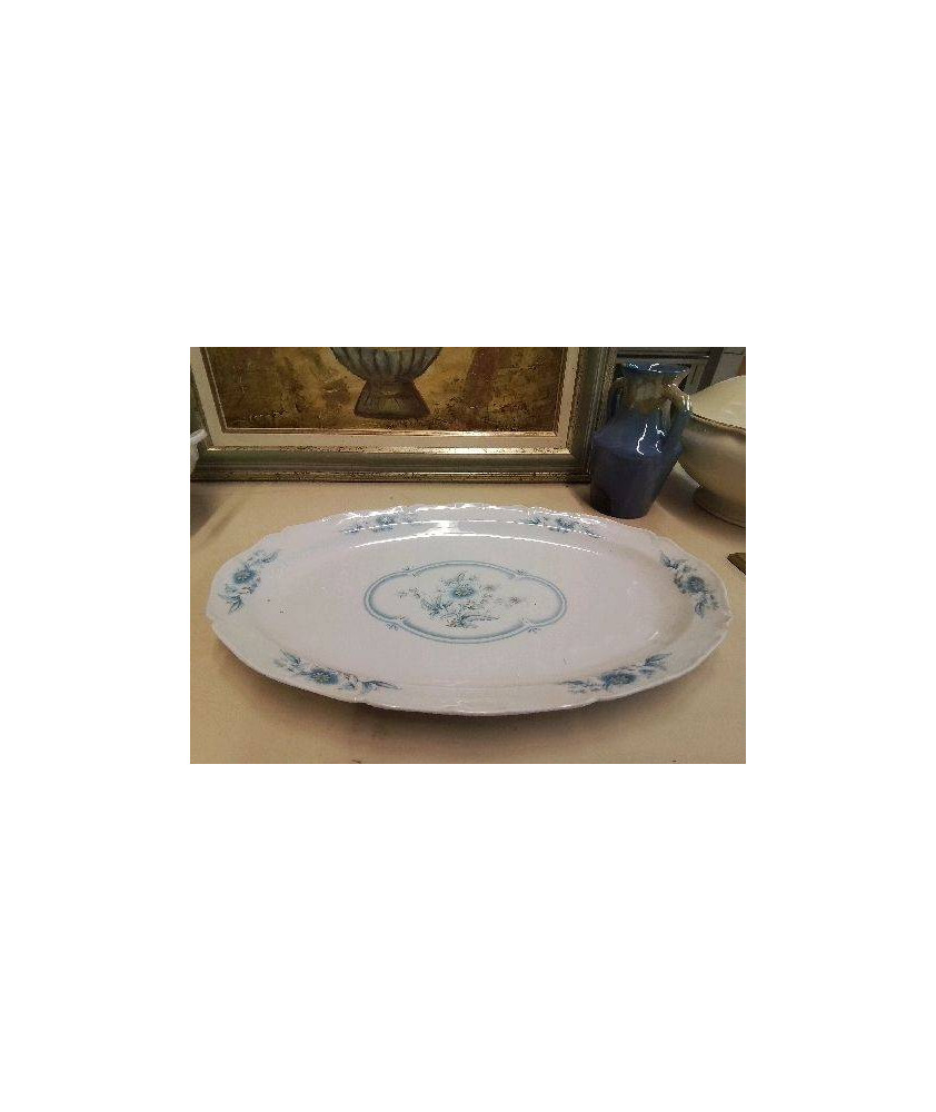 PLAT OVALE EN PORCELAINE MOTIF FLORAL BLEU 