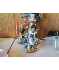 BOUTEILLE EN PORCELAINE PAYSAN