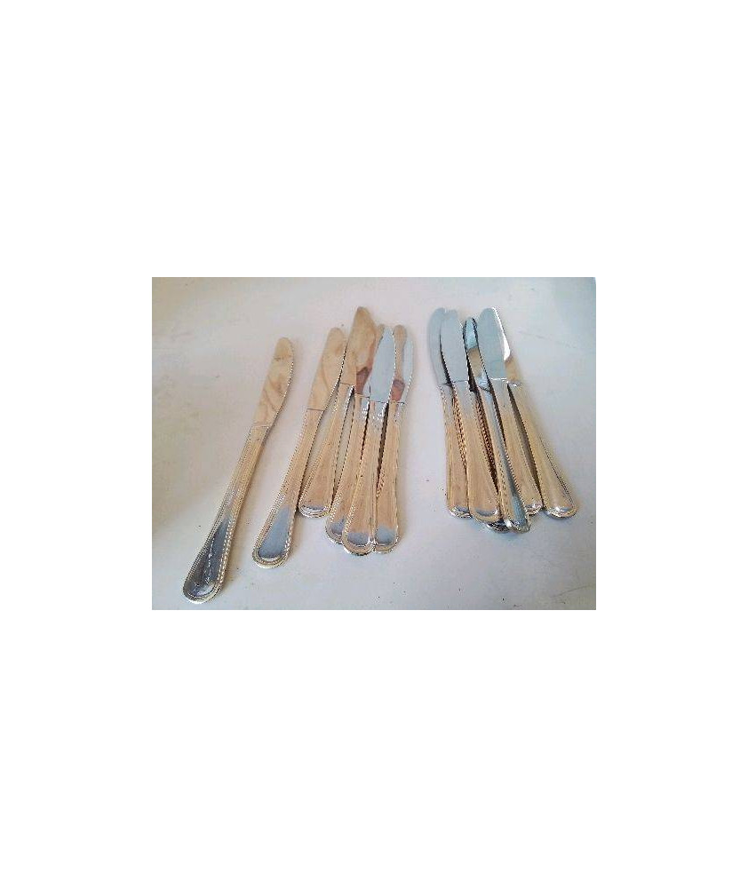 LOT DE 6 COUTEAUX INOX 