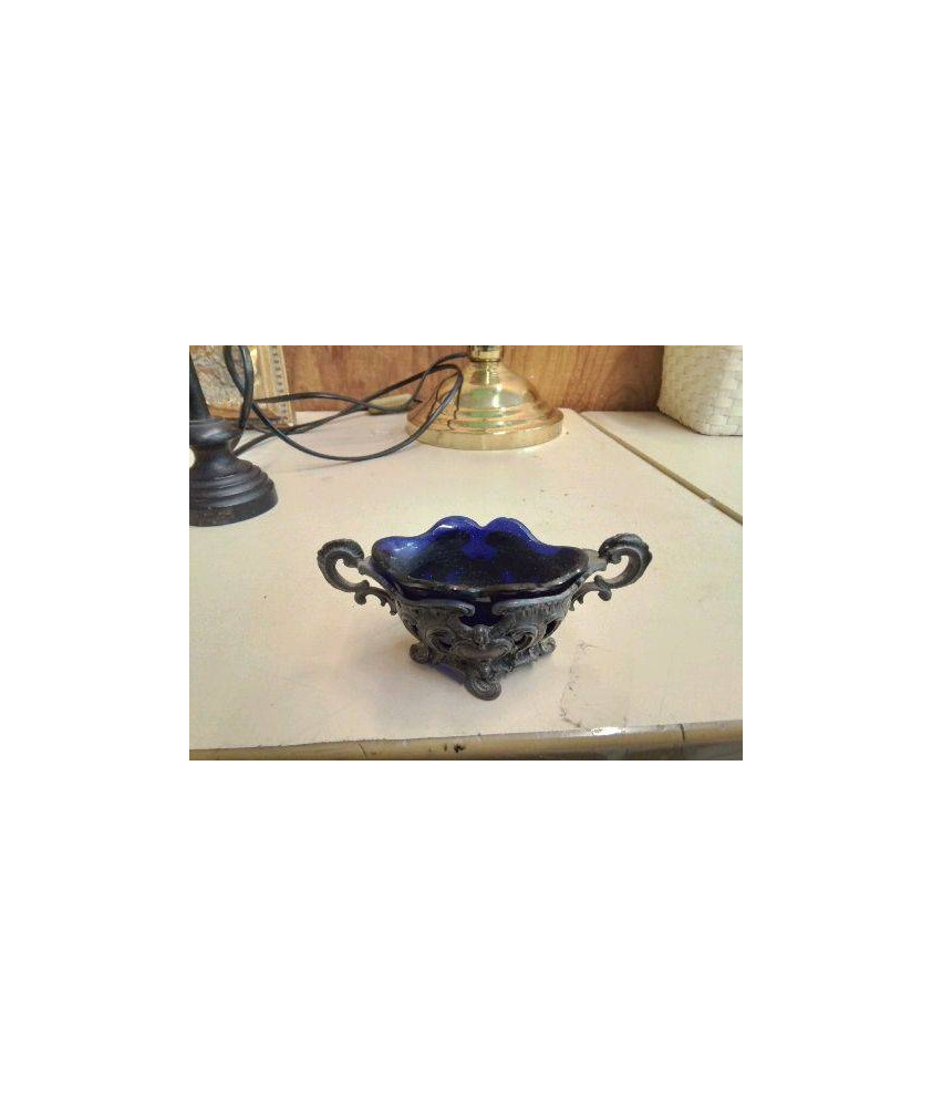 SALIÈRE EN METAL ARGENTE 