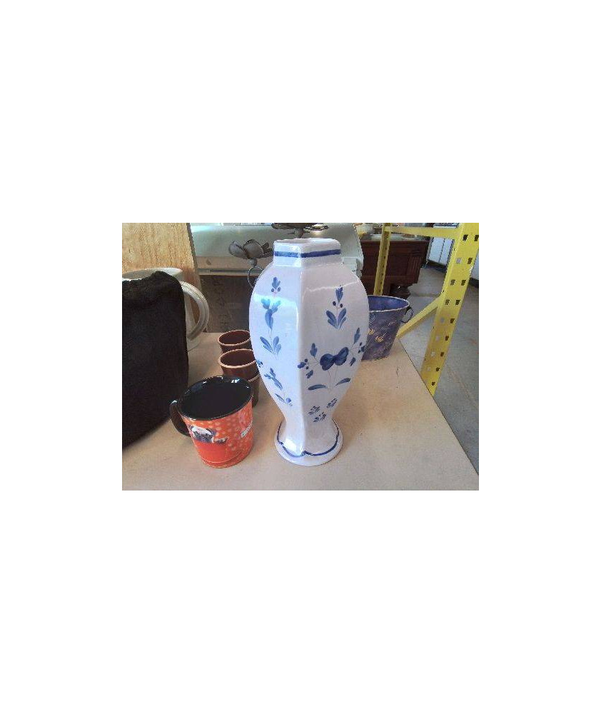 VASE BLEU ET BLANC FLORAL 