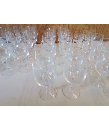VERRE A VIN EN CRISTAL 