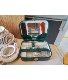 COFFRET TROUSSE DE TOILETTE 