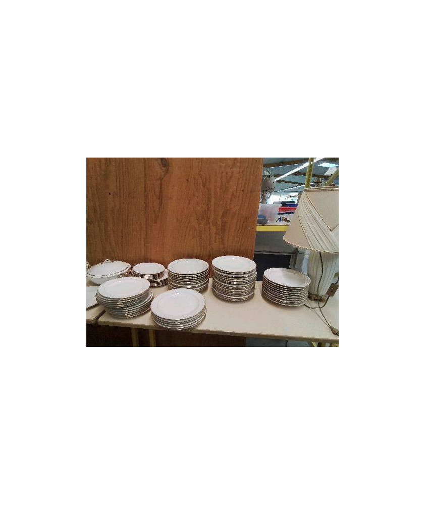 ASSIETTE PORCELAINE BORDURE DORÉ