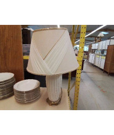 LAMPE BLANCHE DORÉ 