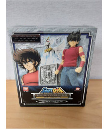 FIGURINE SAINT SEIYA - SEIYA EN TENUE CIVILE BANDAI